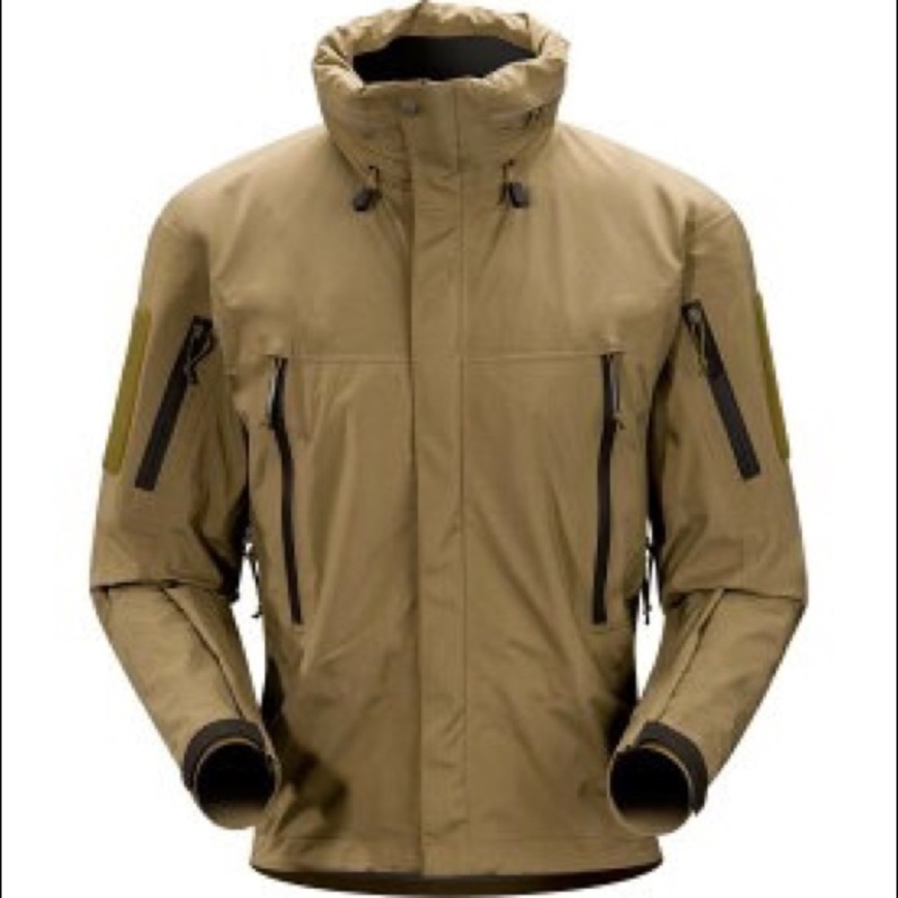 Arc’teryx LEAF Men’s Alpha Jacket Large
